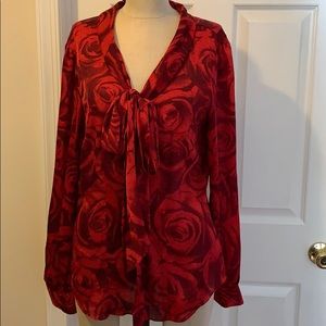 White House black market blouse